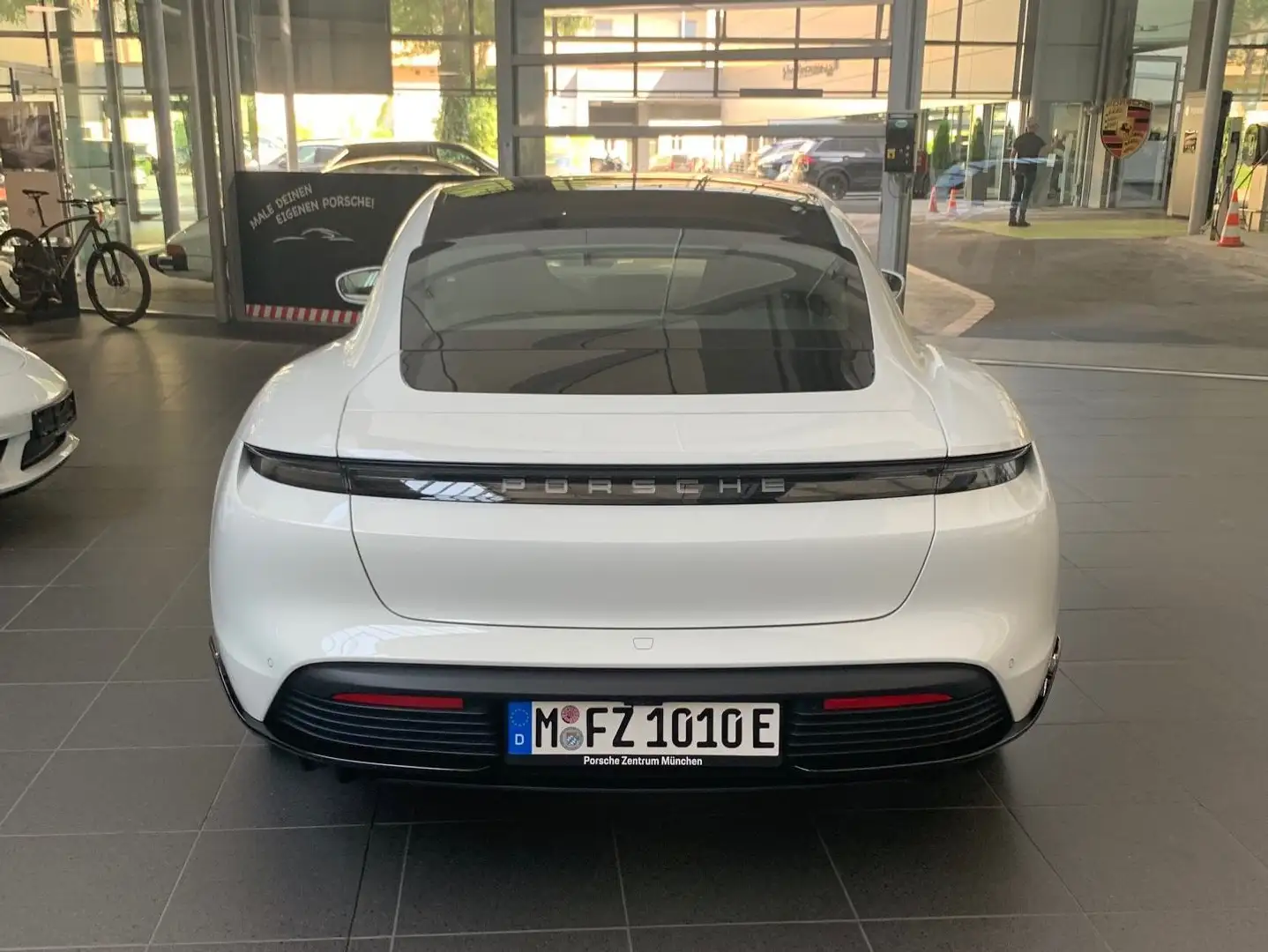Porsche Taycan Taycan 4S Wit - 1