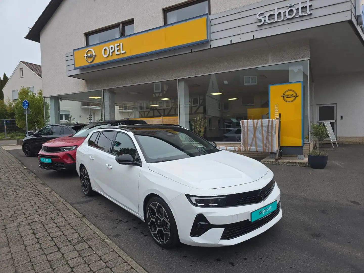 Opel Astra ST Ultimate/HUD/NAVI/ACC/KEYLESS/ALCANTARA Weiß - 1