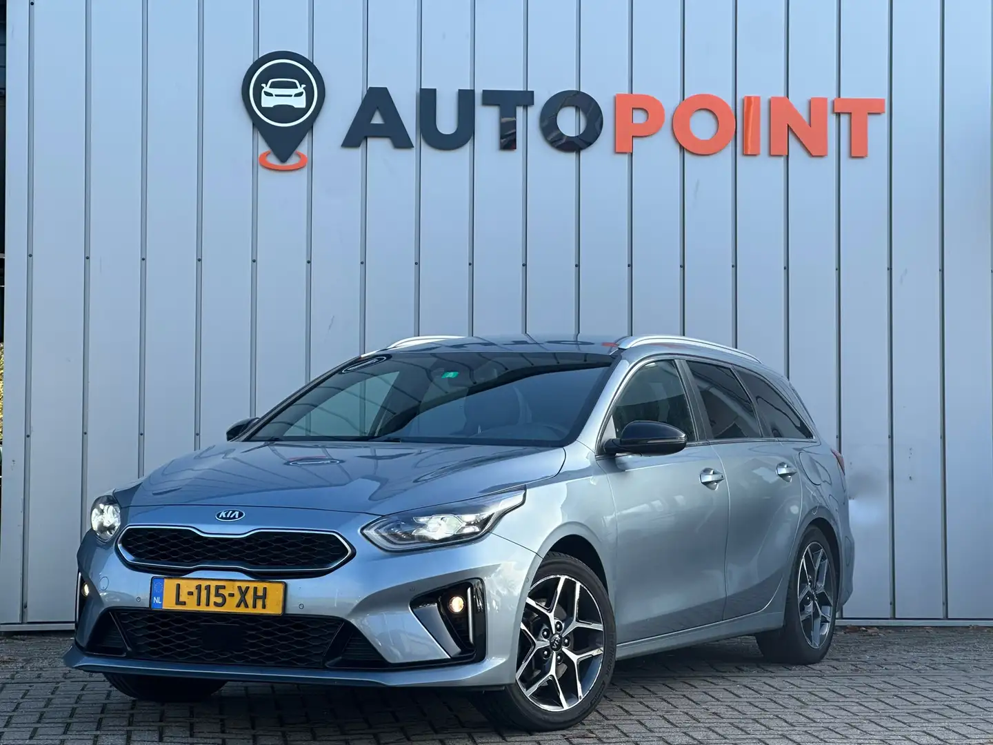 Kia Ceed SW / cee'd SW Sportswagon 1.5 T-GDi GT-Line Business EX BPM TREK Grijs - 2