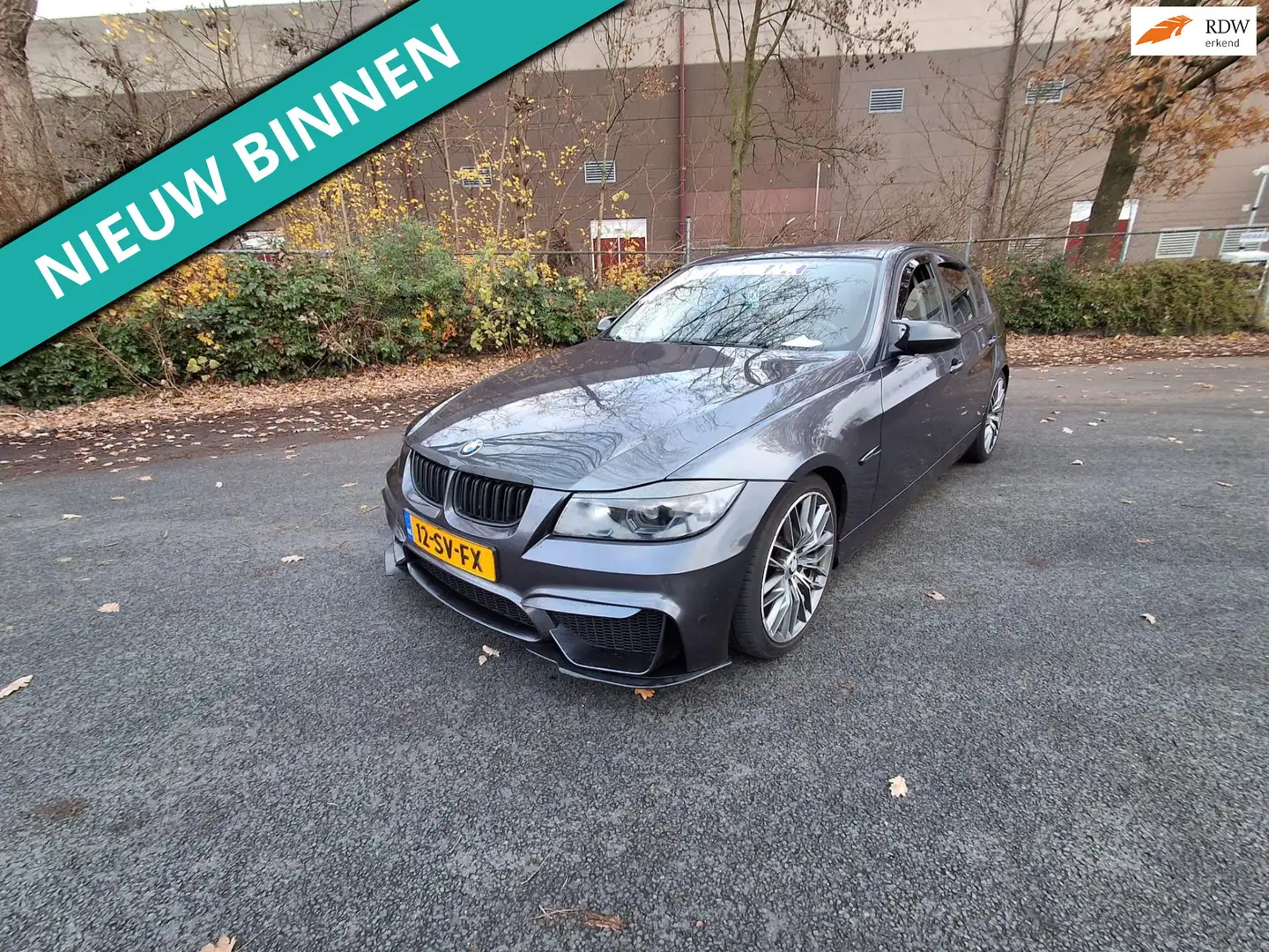 BMW 318 3-serie 318i High Executive SUPER LEUKE AUTO MET N Grijs - 1