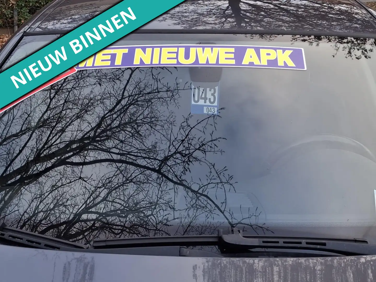 BMW 318 3-serie 318i High Executive SUPER LEUKE AUTO MET N Grijs - 2