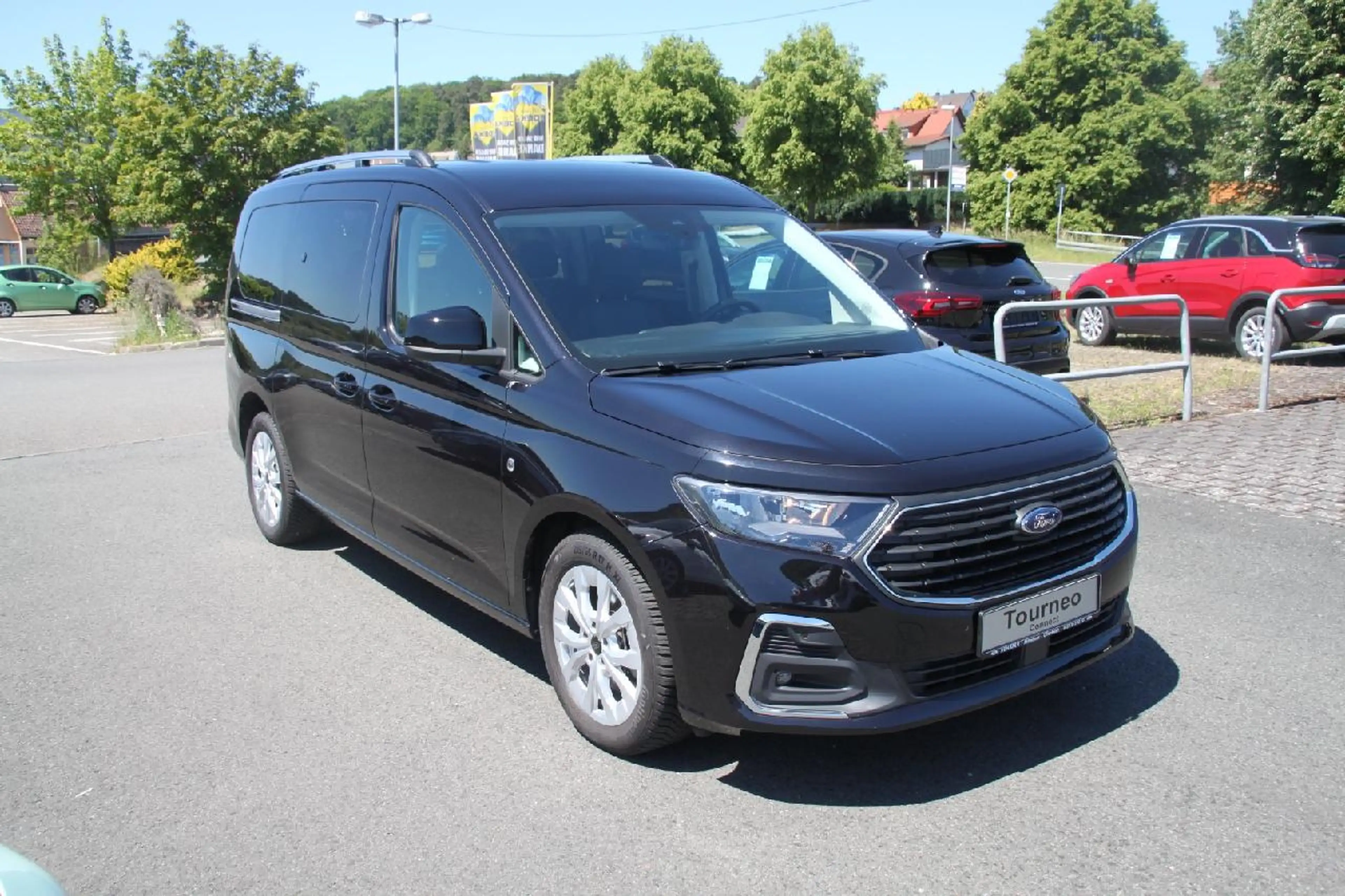 Ford Grand Tourneo Titanium+NAVI+KLIMA+LMF+7-Sitzer+ — photo 2