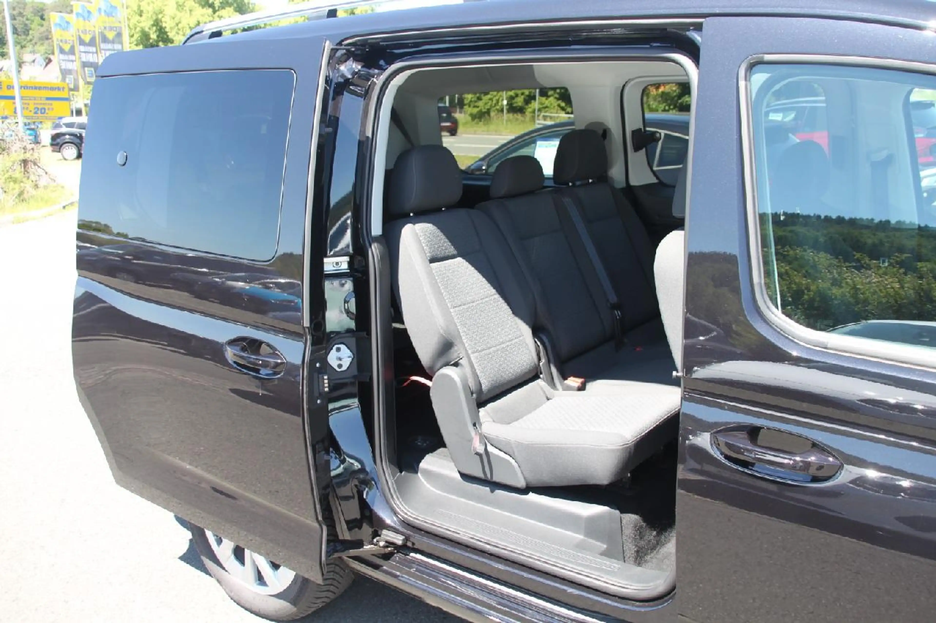 Ford Grand Tourneo Titanium+NAVI+KLIMA+LMF+7-Sitzer+ — photo 8