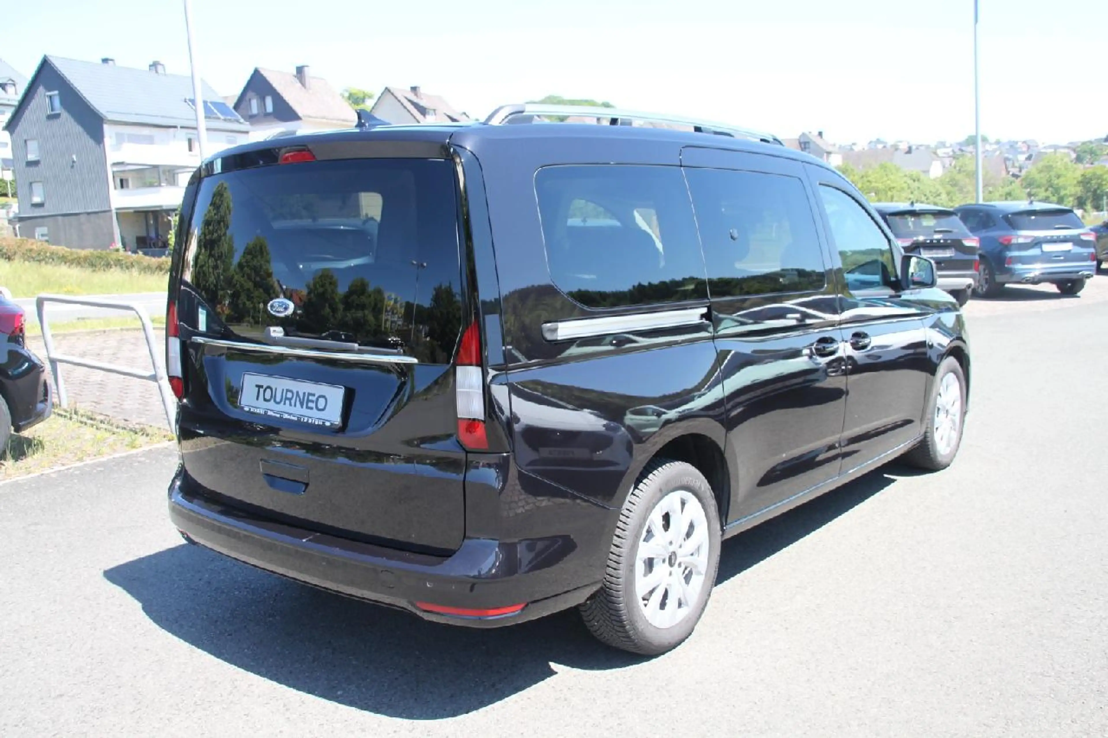 Ford Grand Tourneo Titanium+NAVI+KLIMA+LMF+7-Sitzer+ — photo 5