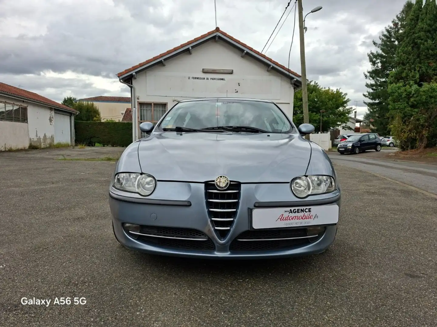 Alfa Romeo 147 TS 1.6 120 CV DISTNCTIVE Gris - 2