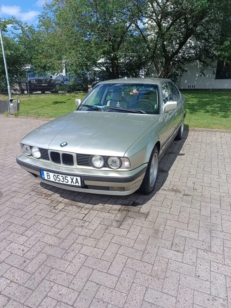 BMW 520 520i - 1