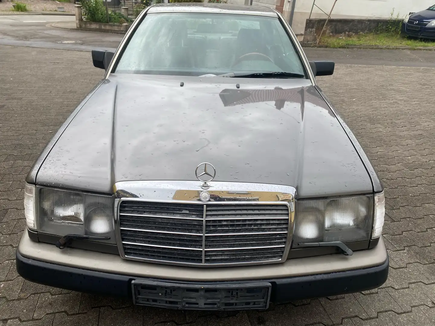 Mercedes-Benz CE 300 - 2