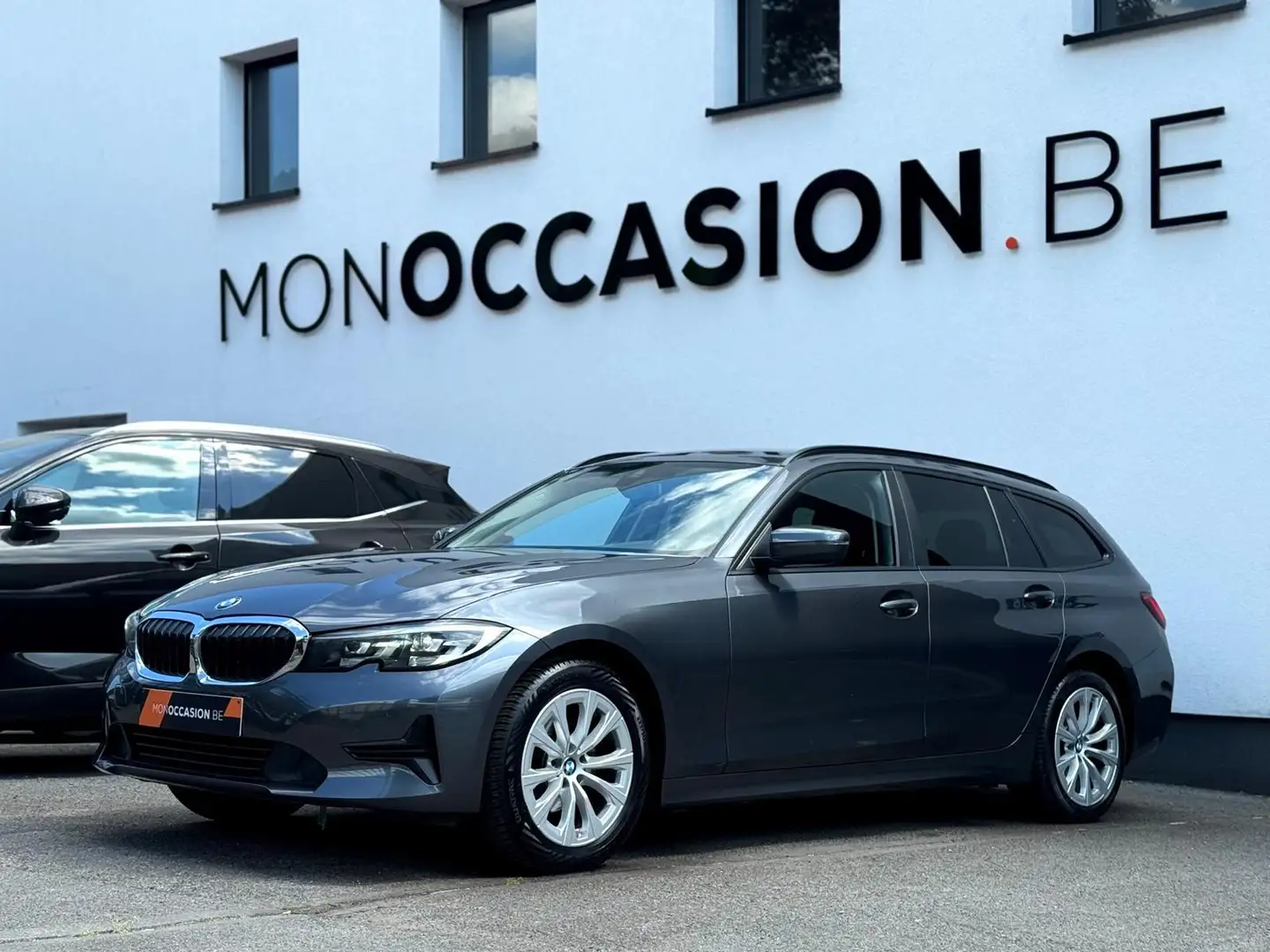 BMW 316 dA Touring *GPS*CarPlay*CUIR*SG CHAUFF*HAYON ELEC* Grau - 1