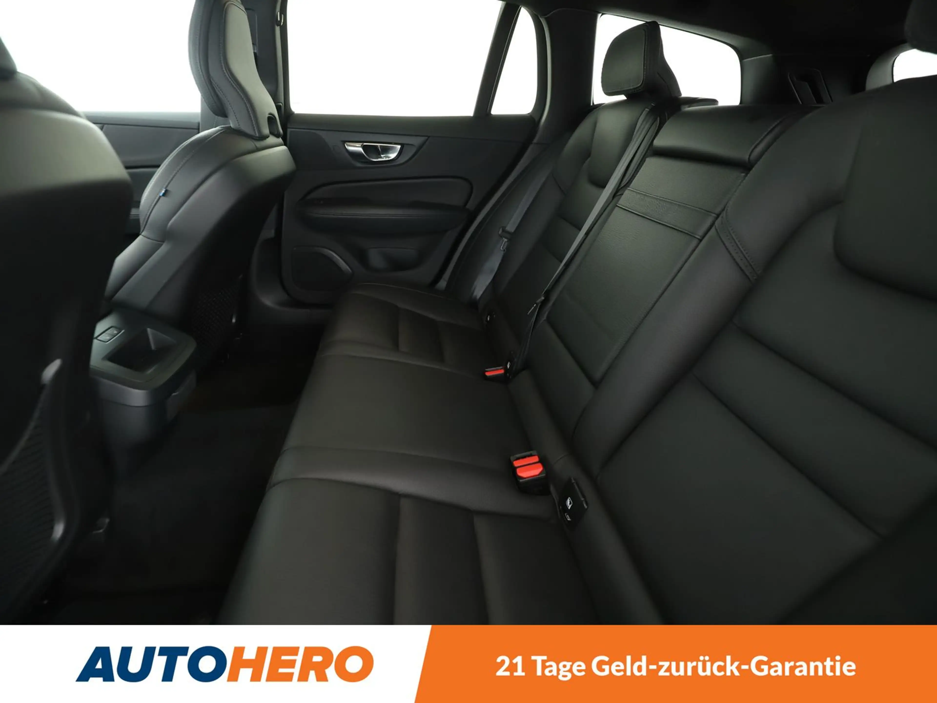 Volvo V60 Cross Country 2.0 D4 AWD *TEMPO*CAM*PDC*SHZ*ALU*PANO* — photo 14