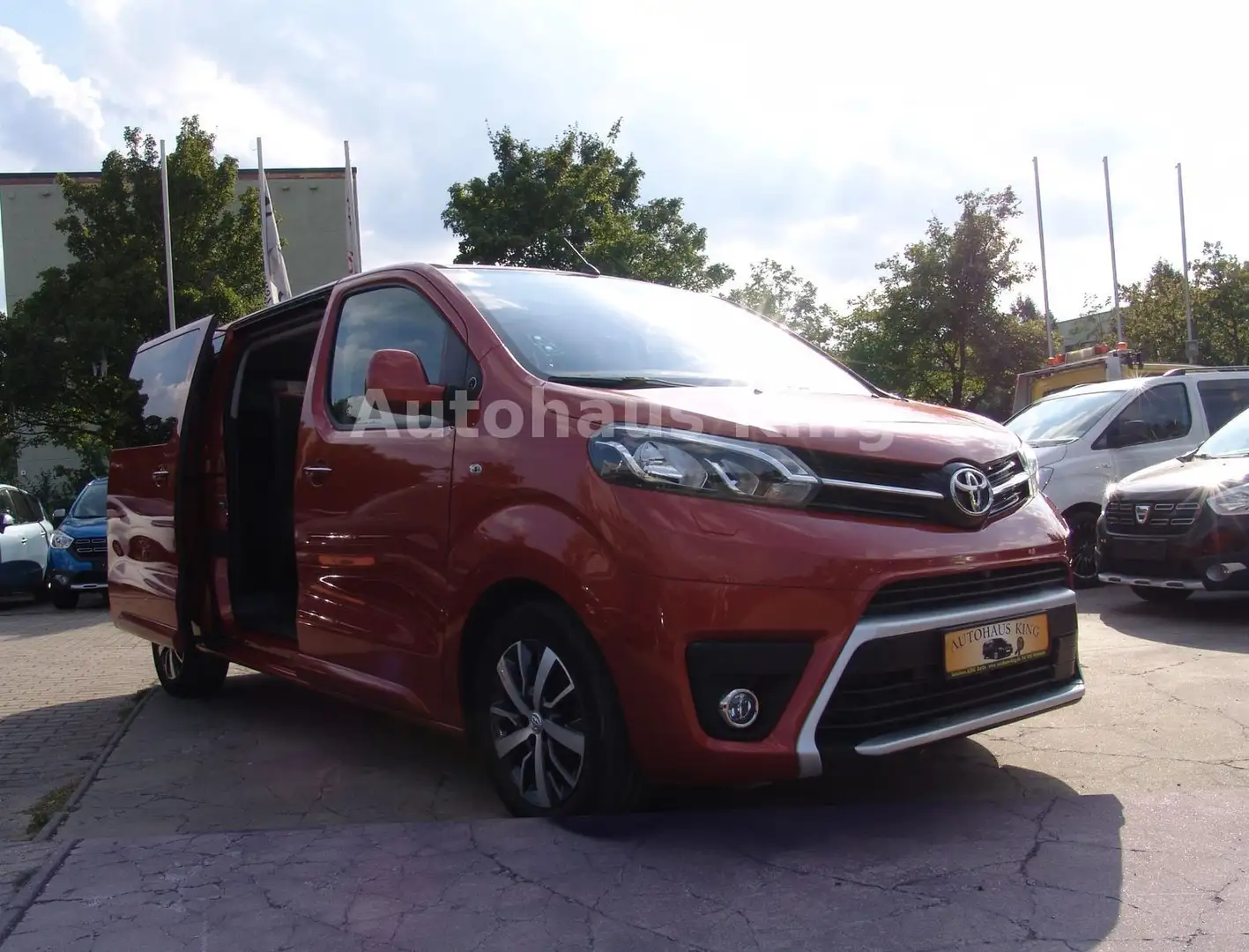 Toyota Proace Verso L1 Team Deutschland-PANO/2Sch.tü/ Orange - 1