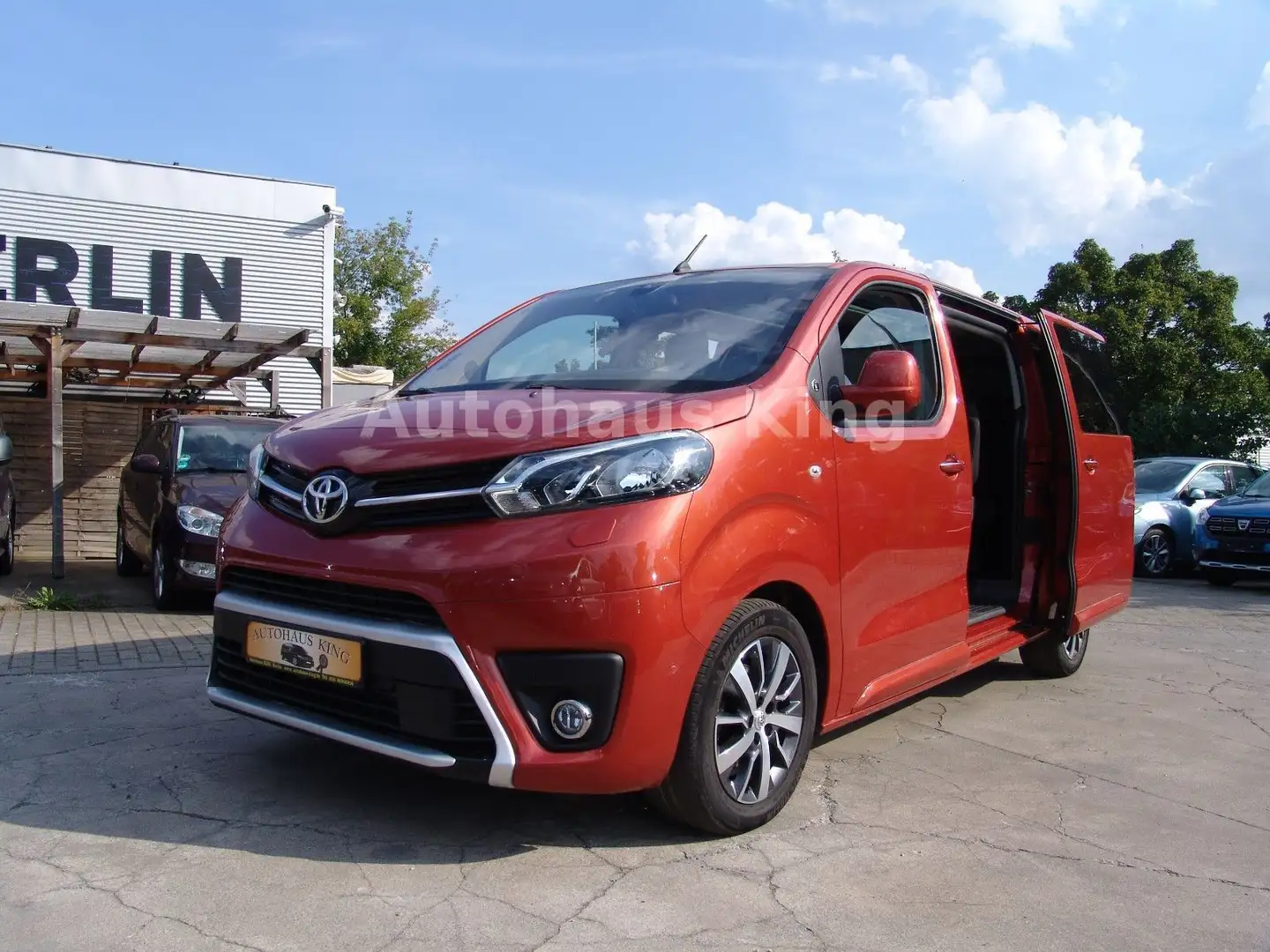 Toyota Proace Verso L1 Team Deutschland-PANO/2Sch.tü/ Orange - 2
