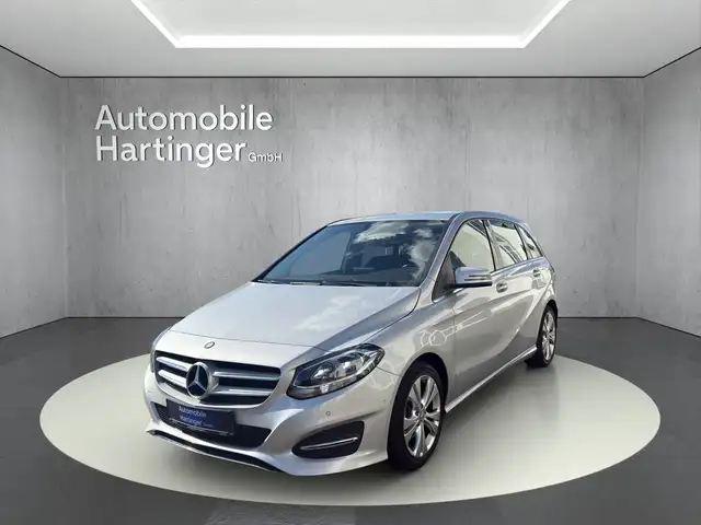 Mercedes-Benz B 180 Mercedes Benz B 180 Navi uvm.
