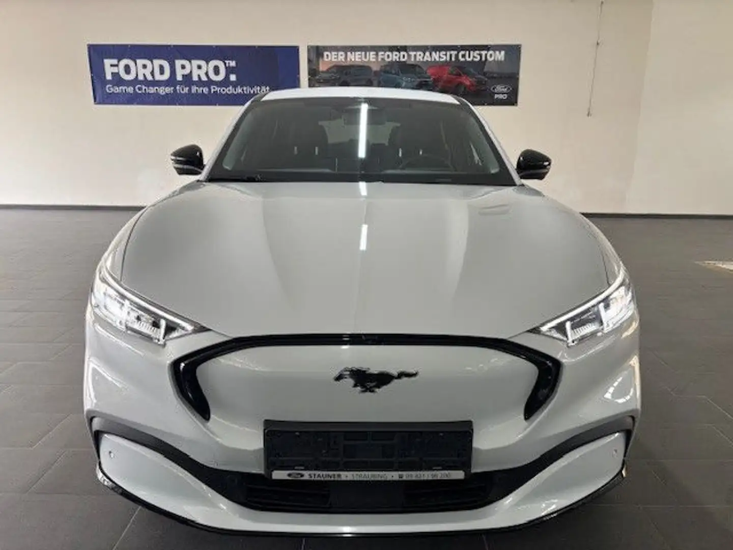 Ford Mustang Mach-E Premium AWD 76kWh/TECHNO-PAKET 1 Weiß - 2