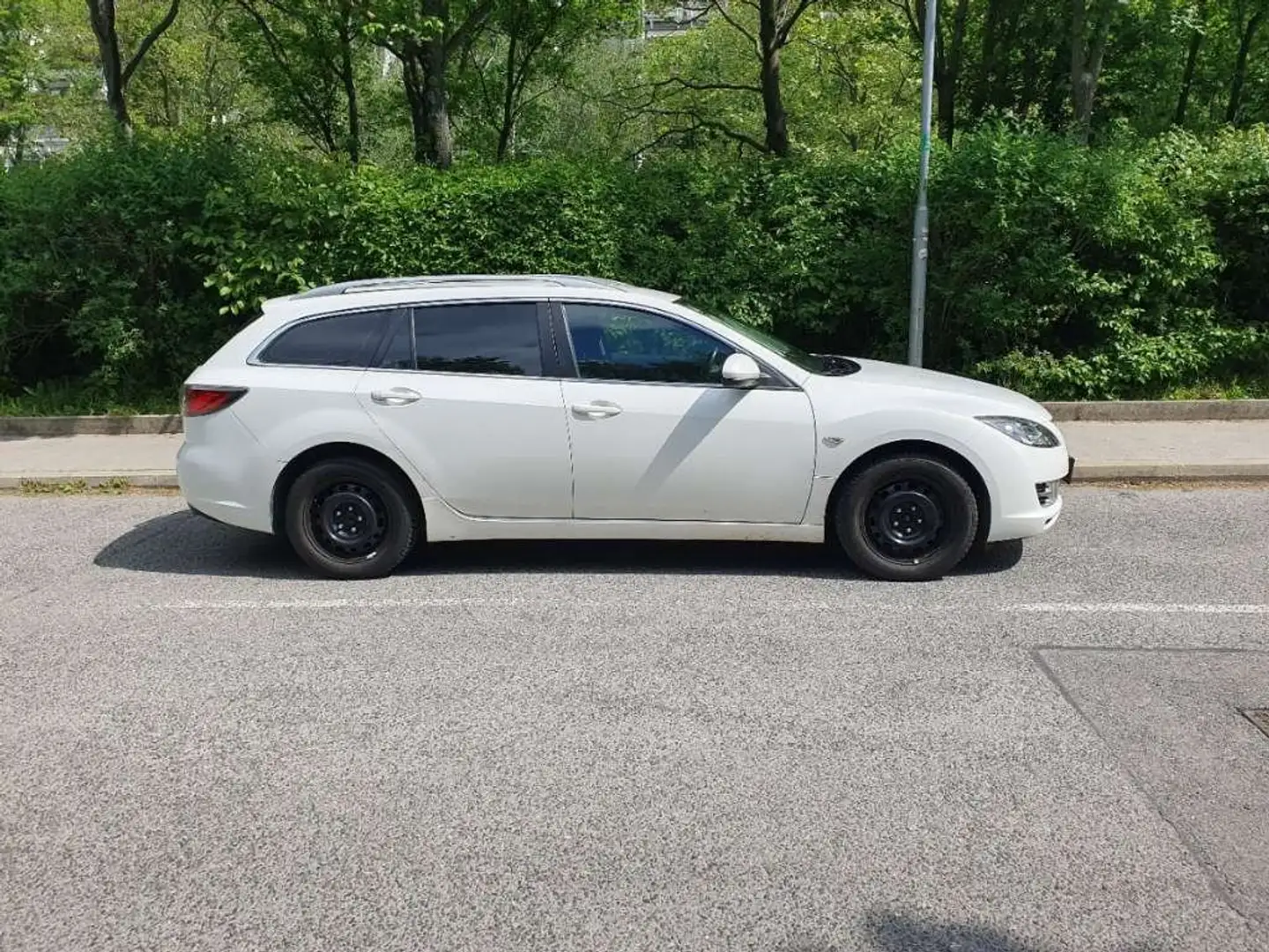 Mazda 6 Sport Combi 1,8i TE Weiß - 2