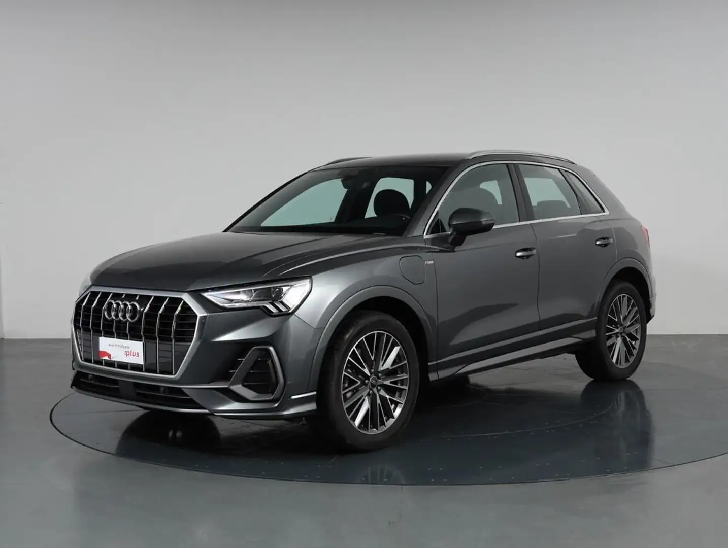 Audi Q3 45 1.4 tfsi e S Line Edition s-tronic Grigio - 1