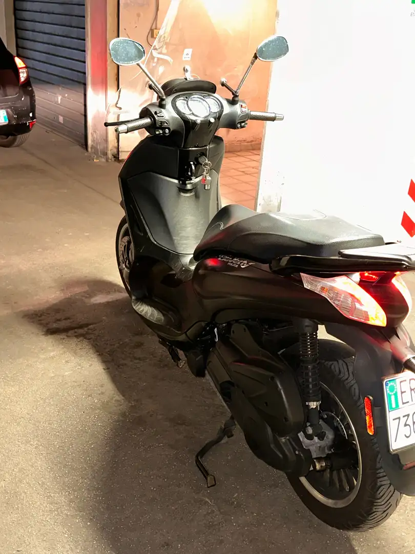 Piaggio Beverly 300 Noir - 2