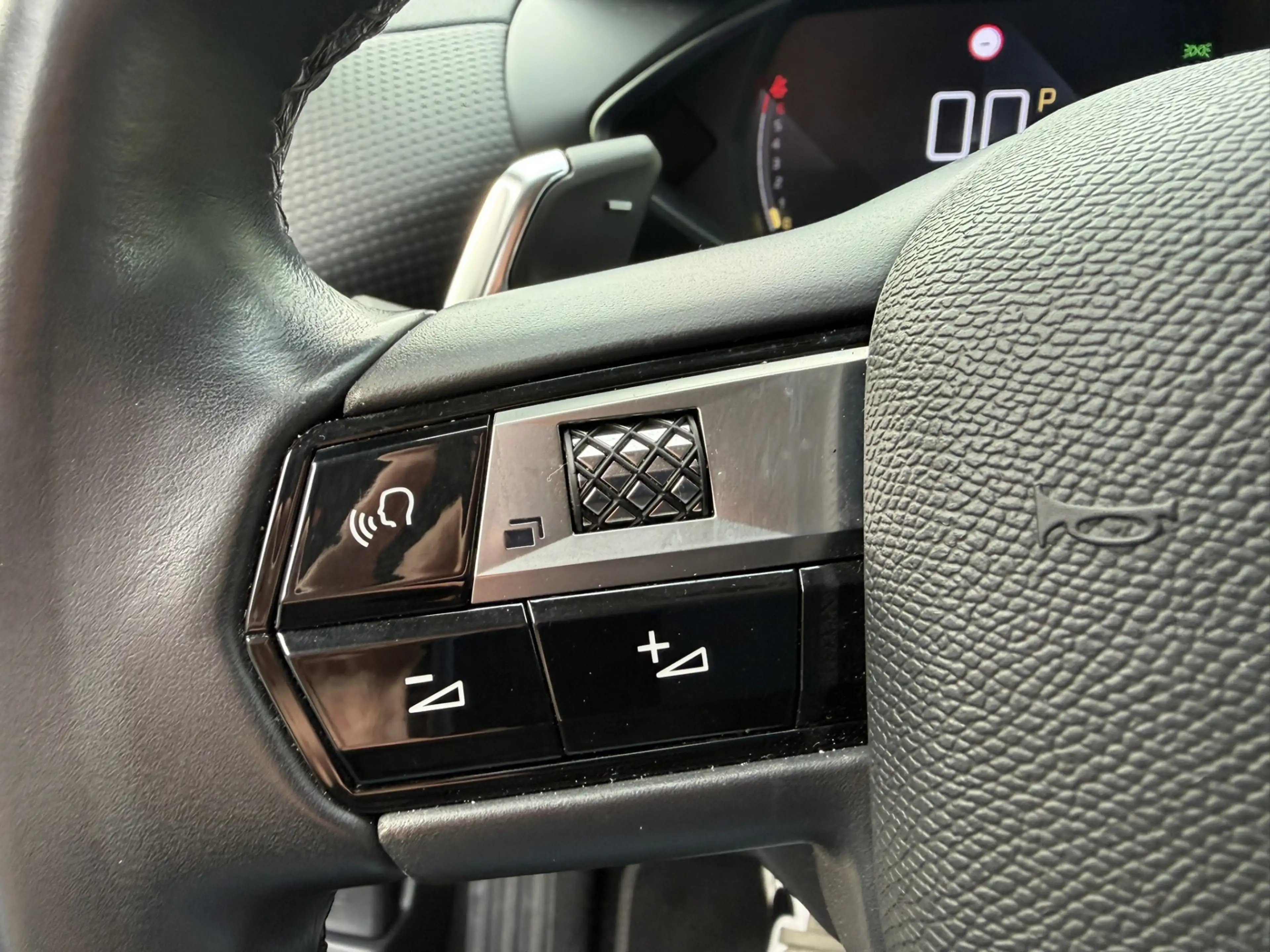 DS Automobiles DS 3 Crossback 1.2 130PK Rivoli — photo 15