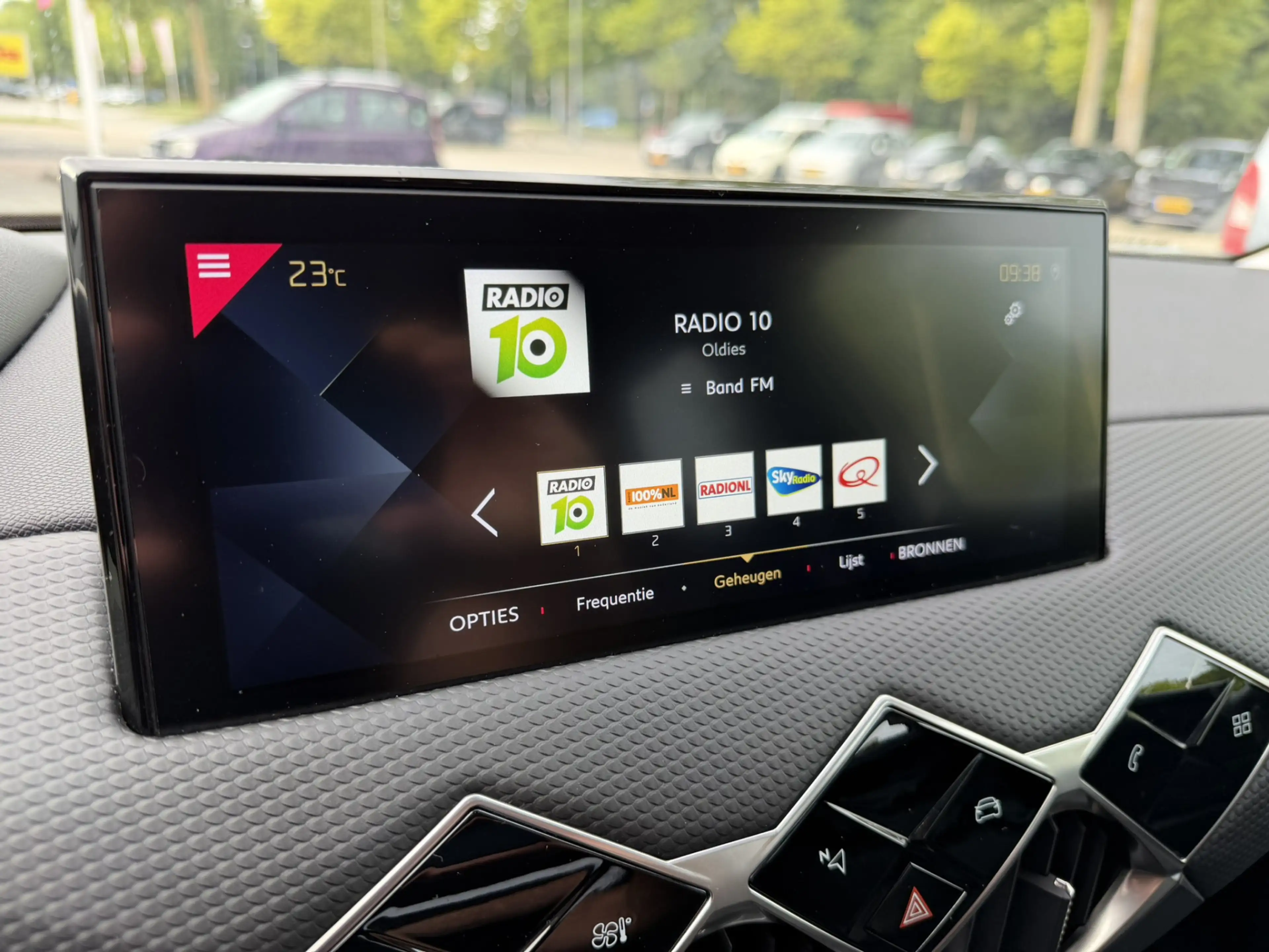 DS Automobiles DS 3 Crossback 1.2 130PK Rivoli — photo 11