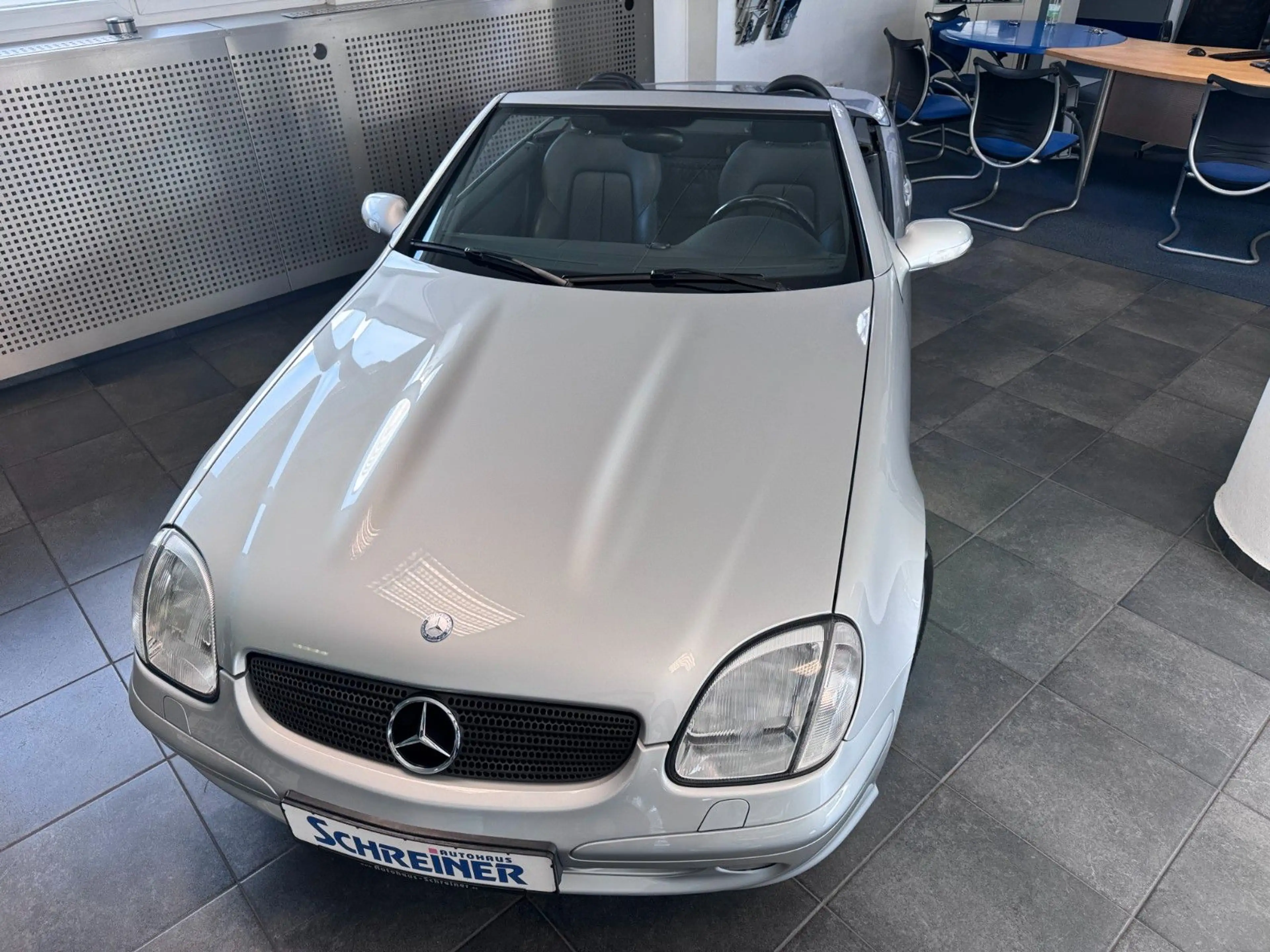 Mercedes-Benz SLK 320 — photo 6
