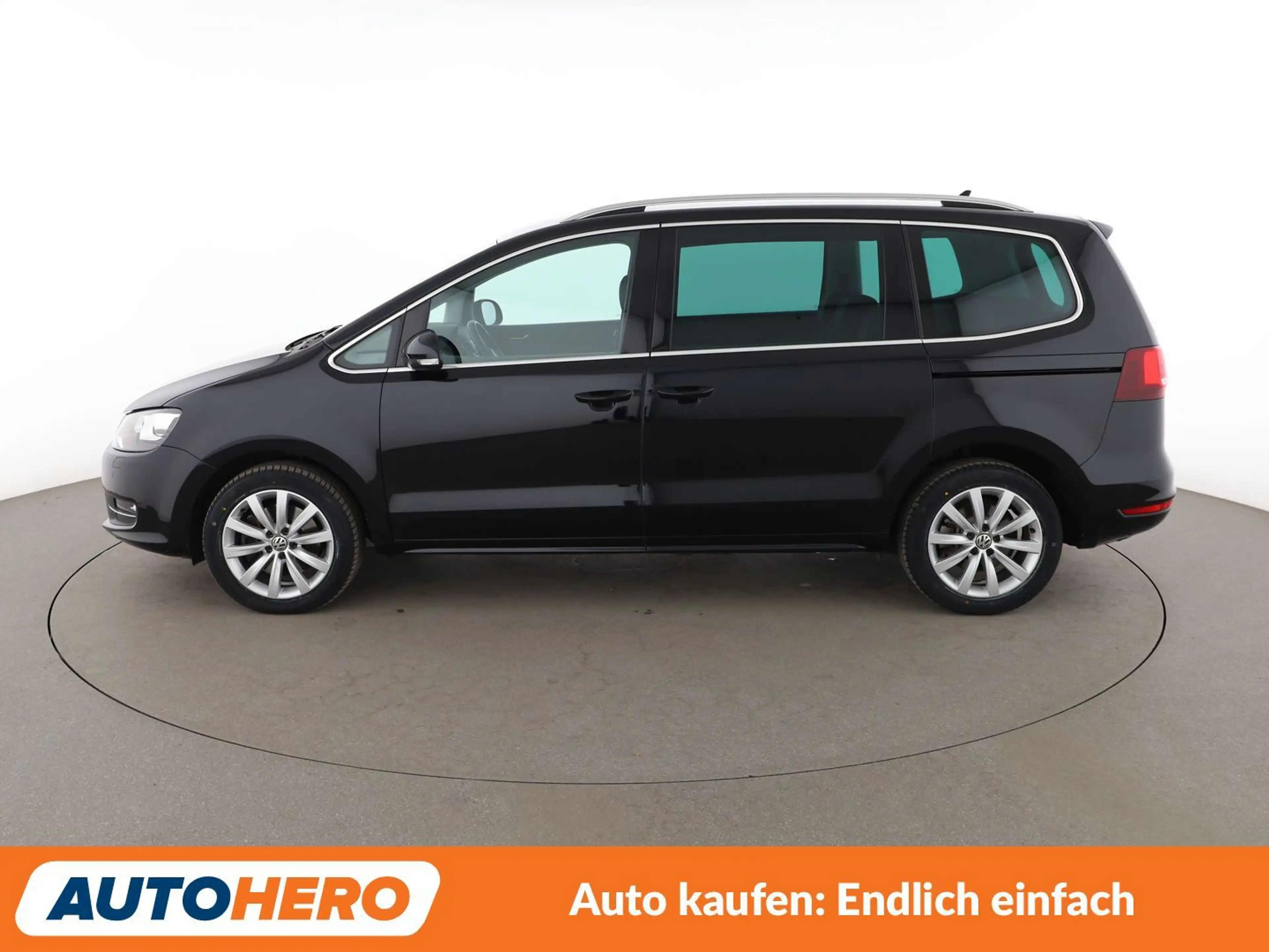 Volkswagen Sharan 1.4 TSI Highline BlueMotion Tech Aut*NAVI*XENON* — photo 3