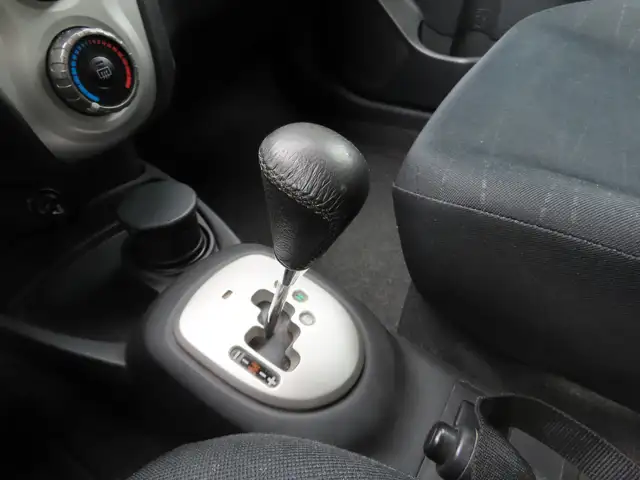 Toyota Yaris view 15