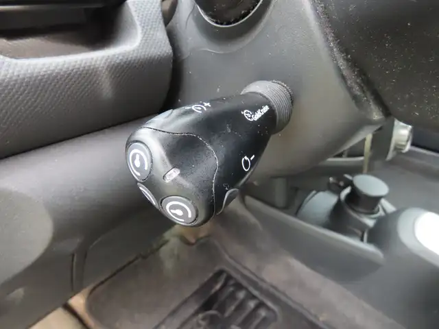 Toyota Yaris view 11
