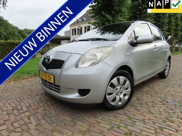 2006 Toyota Yaris in Grey for sale
