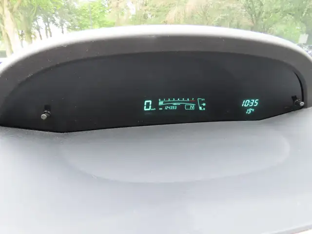 Toyota Yaris view 10