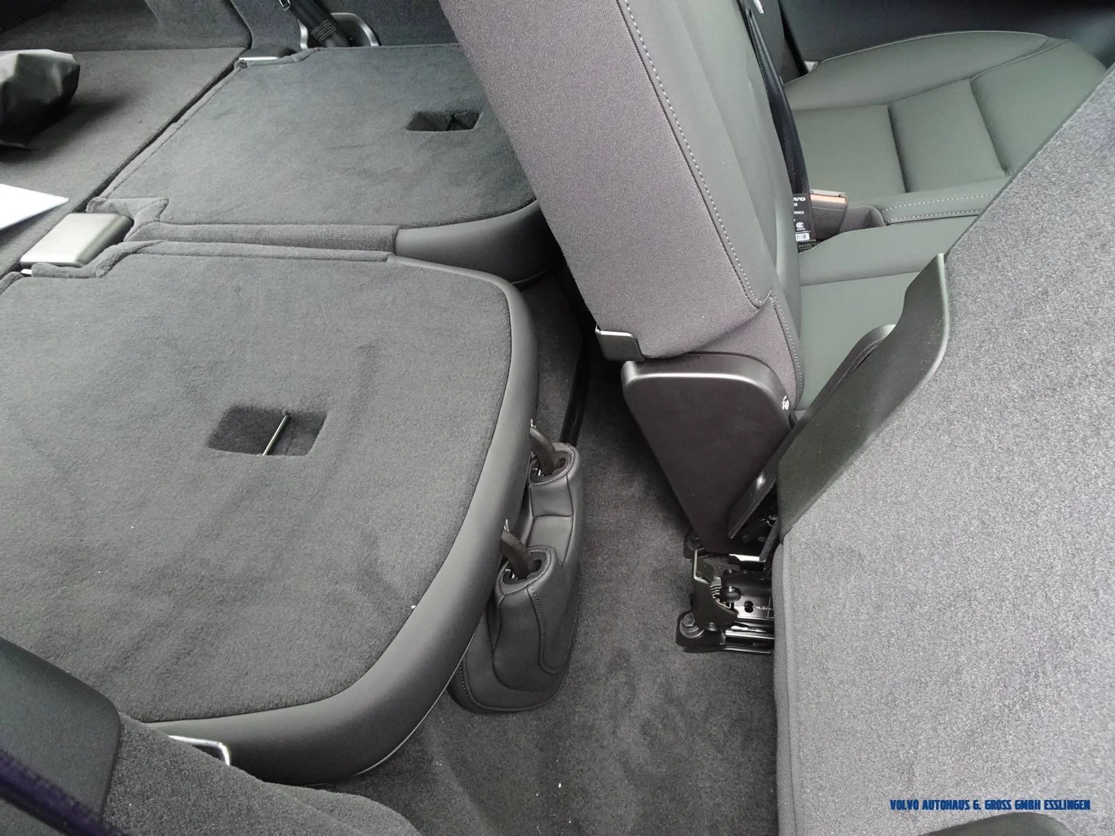 Volvo EX90 AWD Twin Motor Plus Executive Edition — photo 13