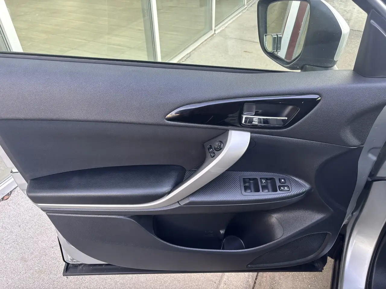 Mitsubishi Eclipse Cross снимка Mitsubishi Eclipse Cross
