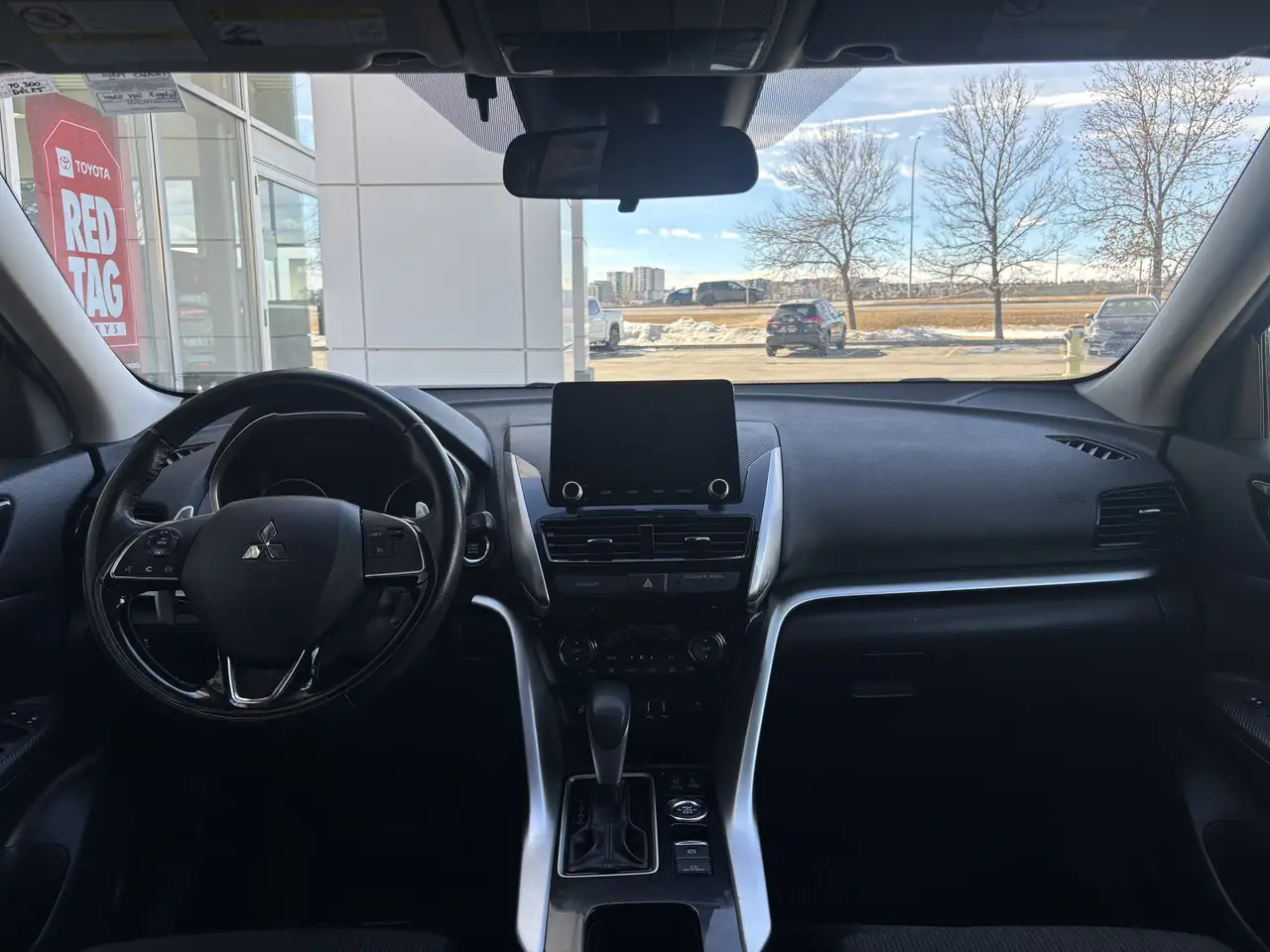 Mitsubishi Eclipse Cross снимка Mitsubishi Eclipse Cross