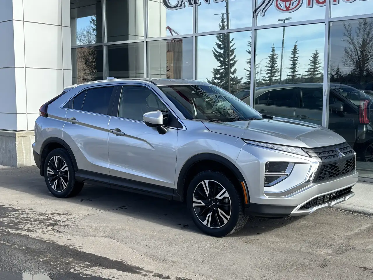 Mitsubishi Eclipse Cross снимка Mitsubishi Eclipse Cross