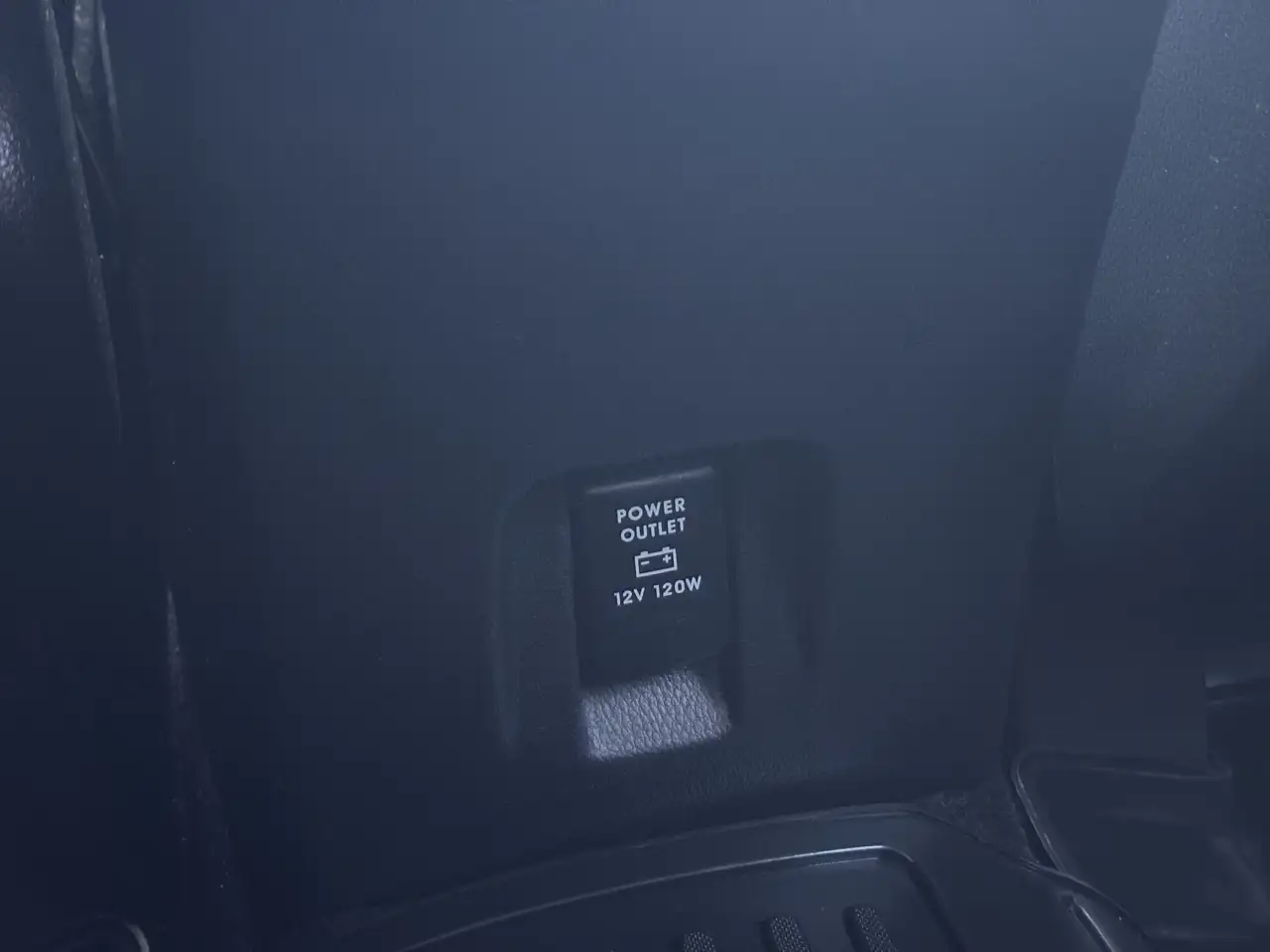 Mitsubishi Eclipse Cross снимка Mitsubishi Eclipse Cross