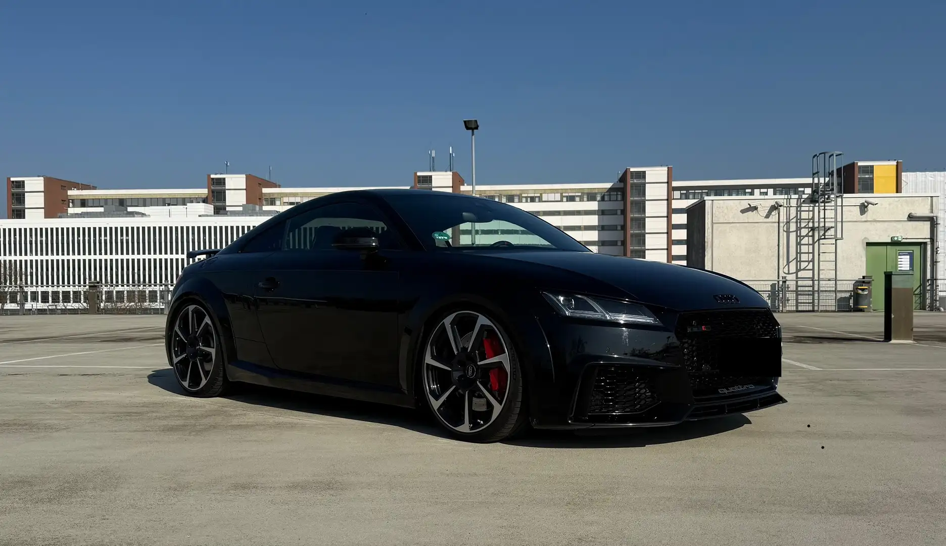 Audi TT RS Coupe - 1