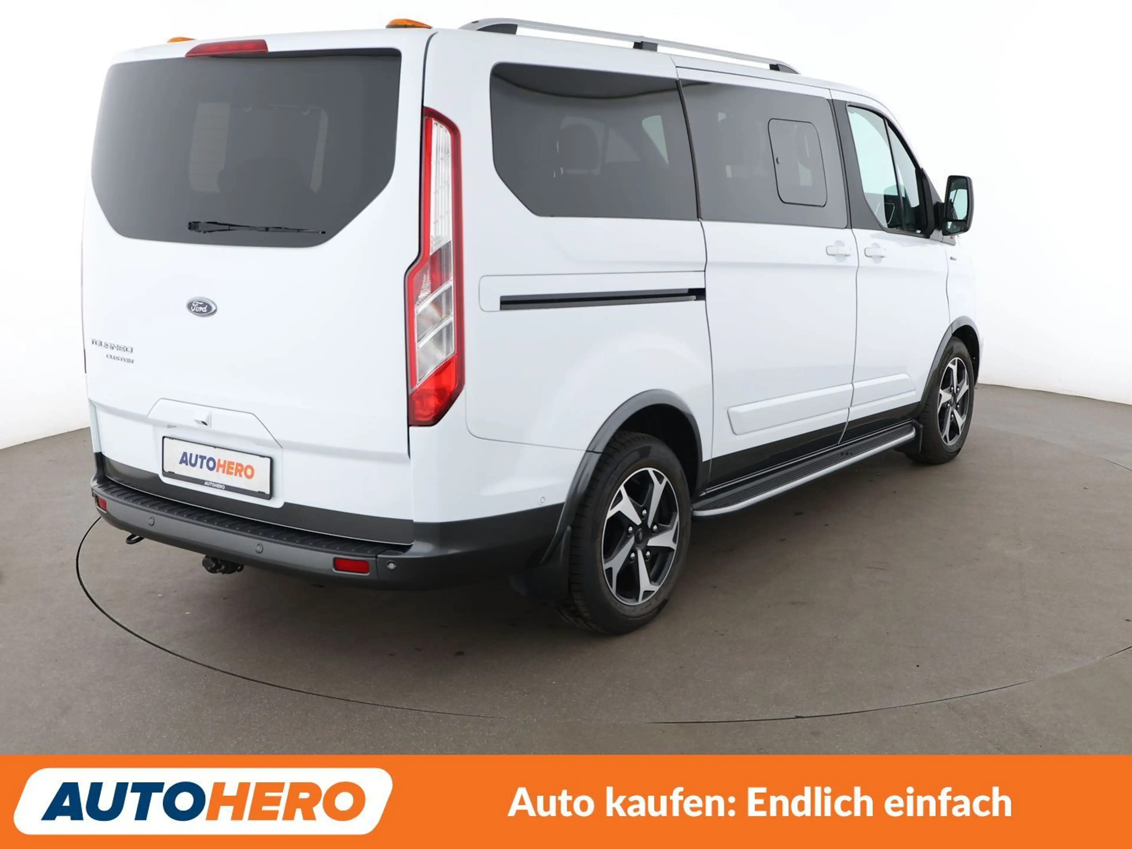 Ford Tourneo Custom 2.0 TDCi 320 L1 Tourneo Active Aut*NAVI*XENON*ACC* — photo 6