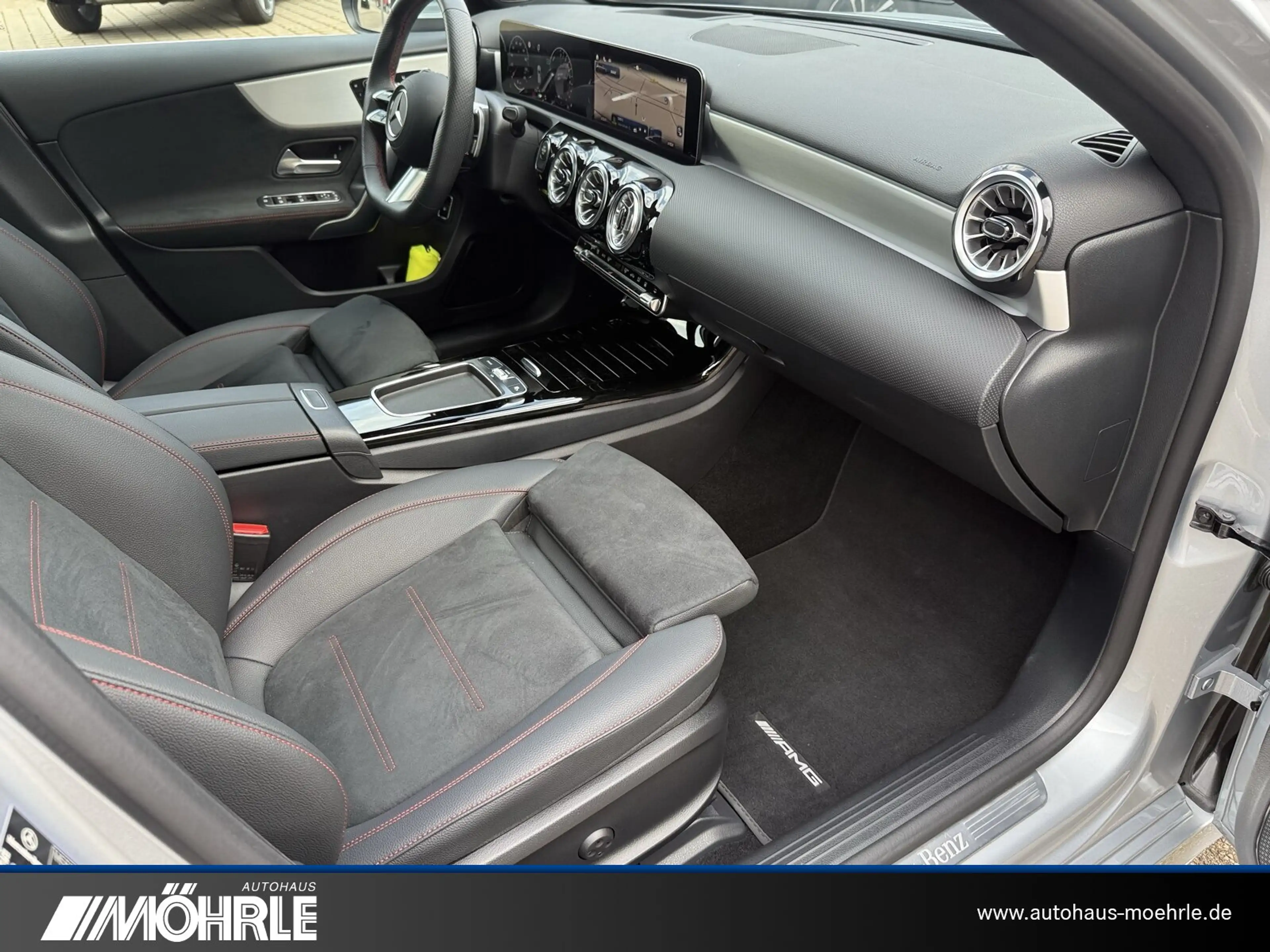 Mercedes-Benz A 250 A 250 e EQ Hybrid Technologie AMG Line Pano-SHD — photo 15
