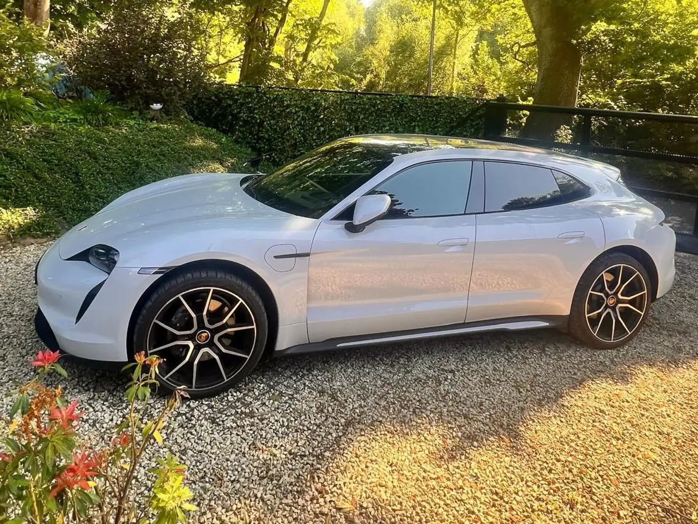 Porsche Taycan Taycan Sport Turismo Grijs - 2