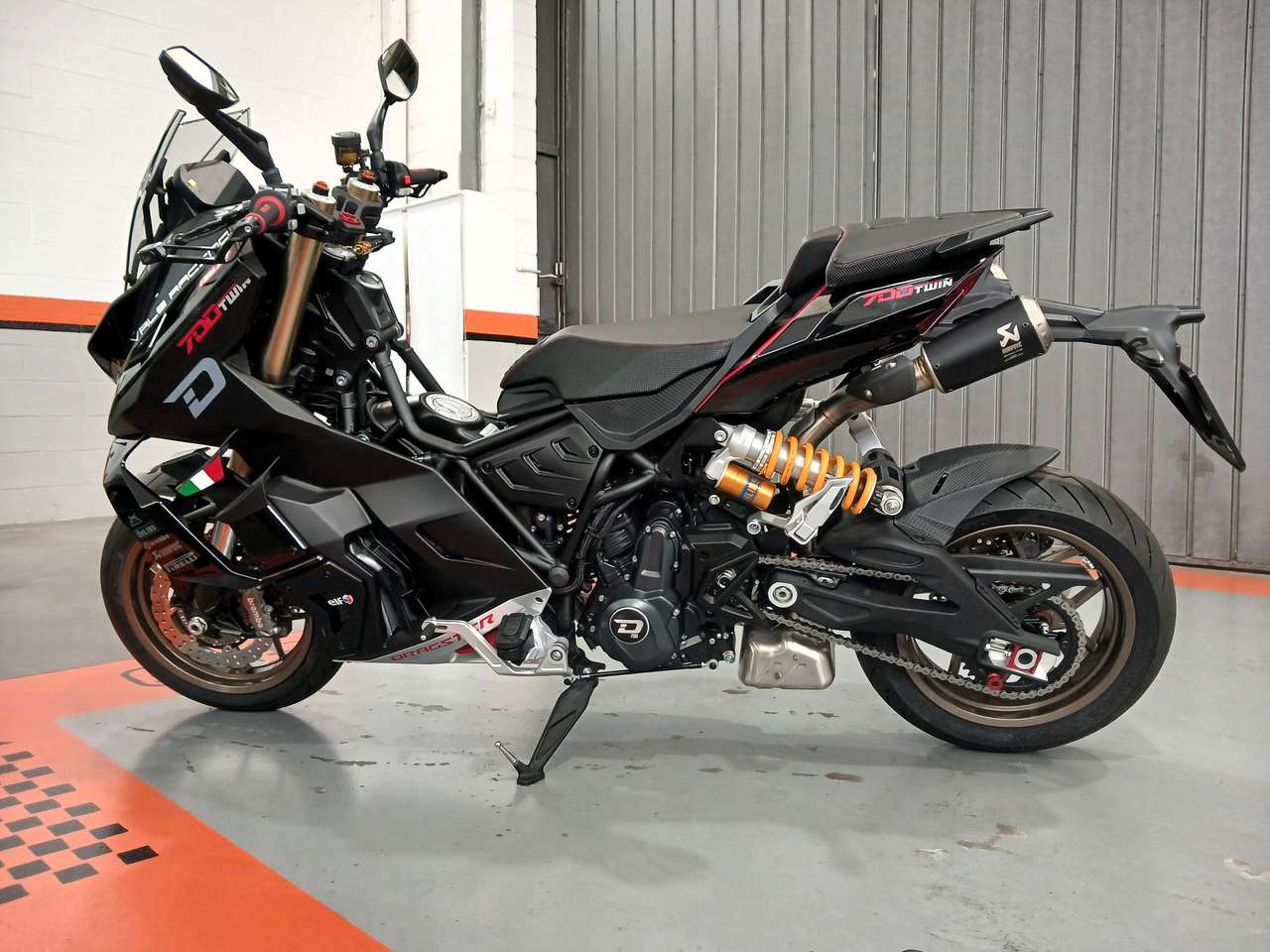 Italjet Dragster 700 twin + Limited Edition n°224/700!