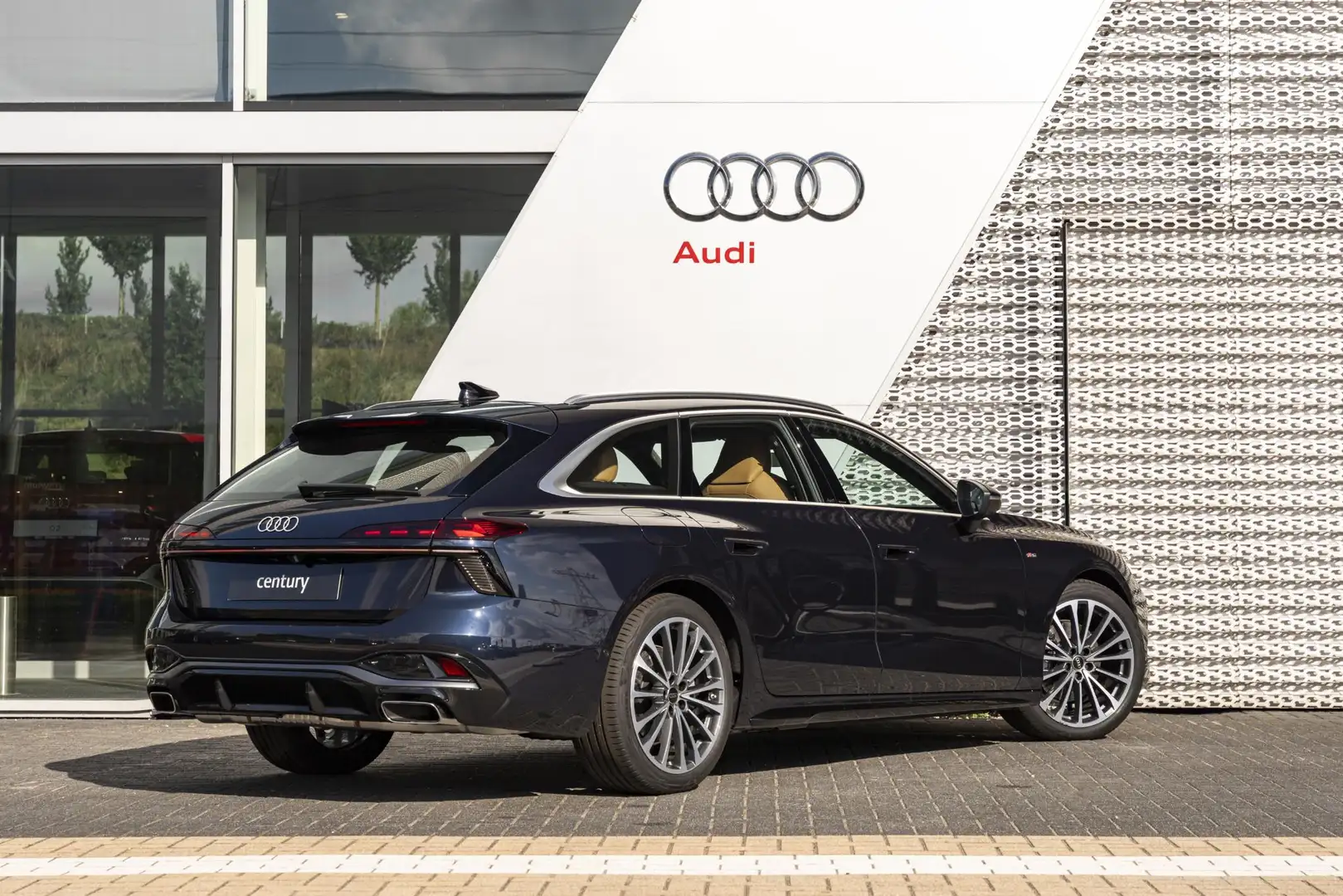 Audi A6 Avant Advanced edition 40 TFSI 150 kW / 204 PK Ava Blauw - 2