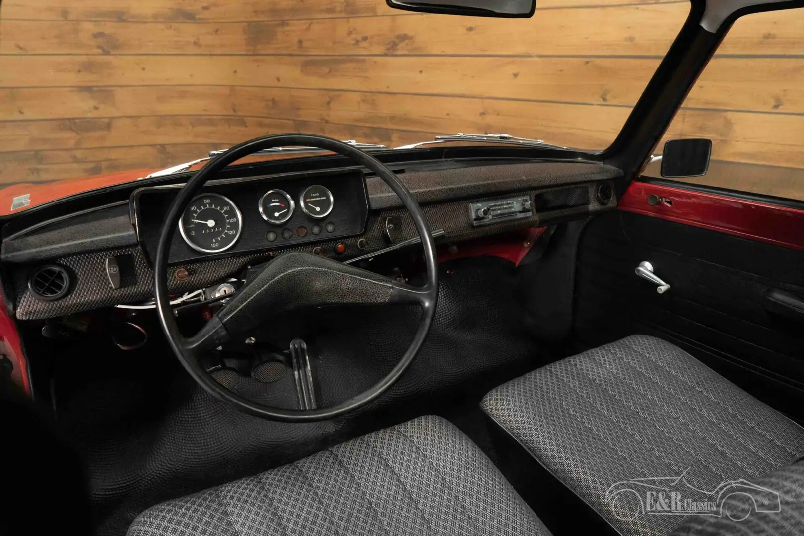 Wartburg 353 | Gerestaureerd | Historie bekend | 1971 Rojo - 2