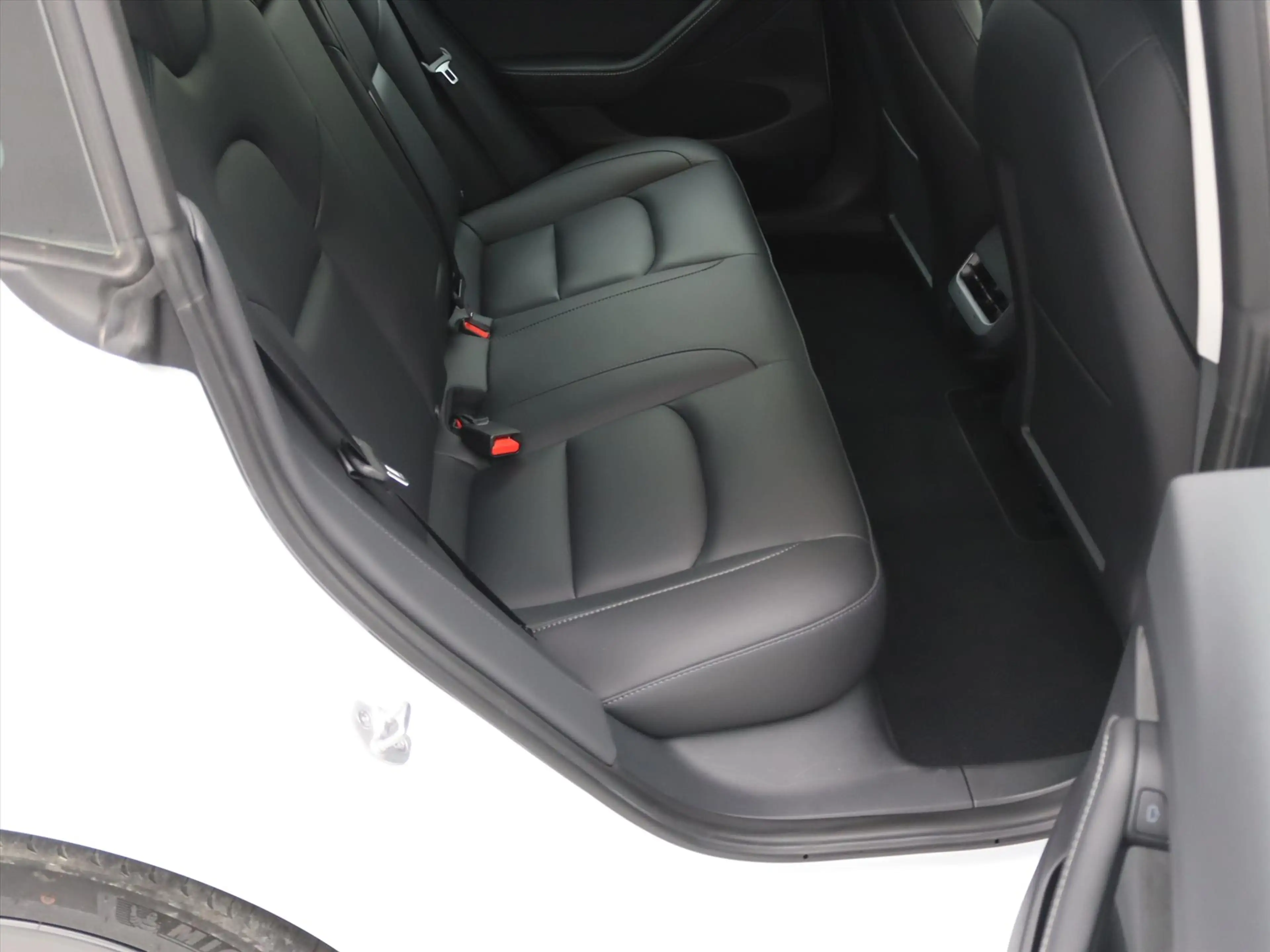 Tesla Model 3 Long-Range AWD 351pk 75 kWh UPGRADE 94.2% SoH [ EN — photo 11