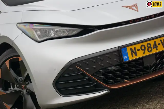 CUPRA Born Adrenaline One - Geyser Silver - Carplay/Drive Ass