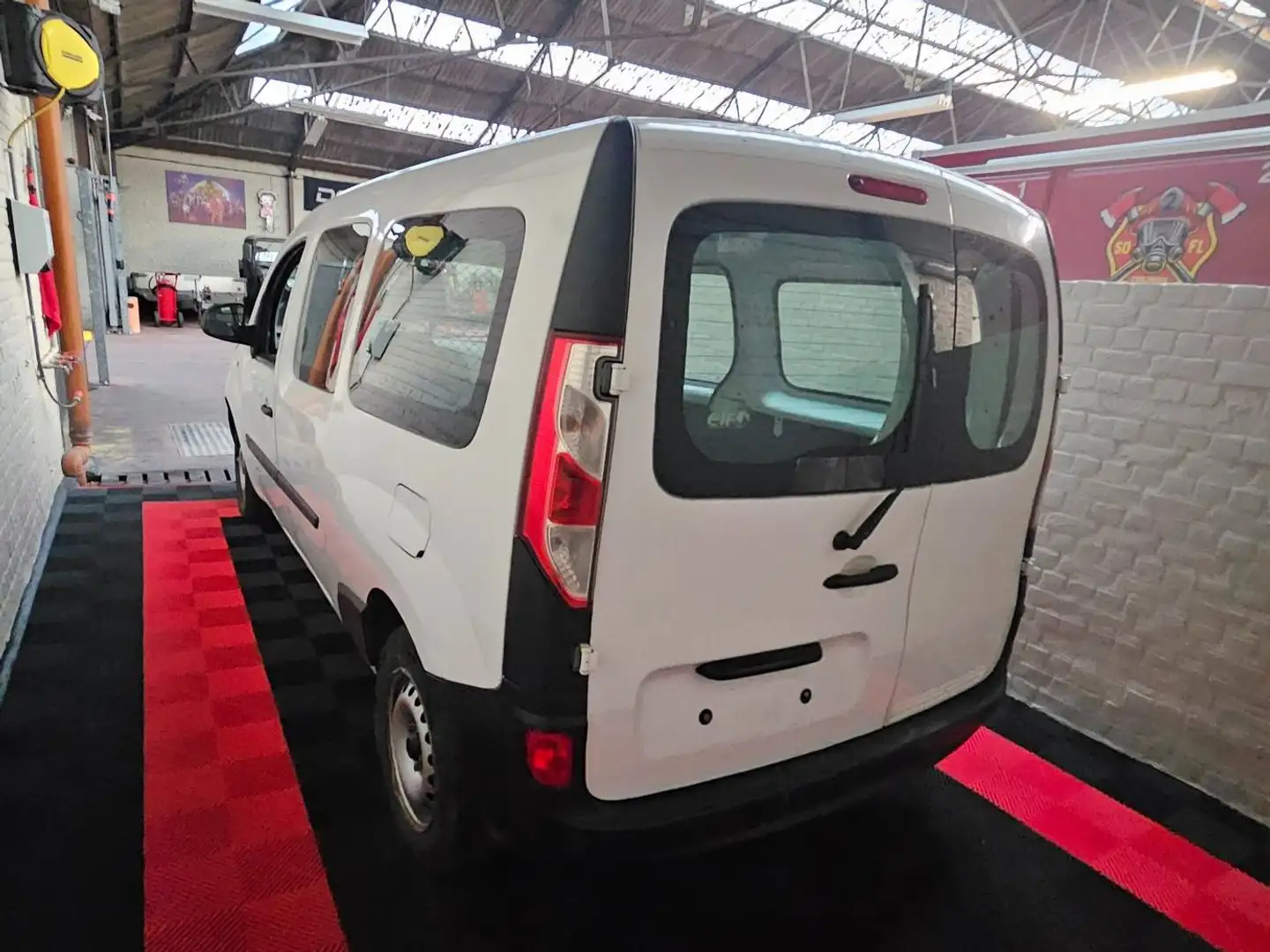 Renault Kangoo MAXI DCI : 4.895+tva  ** Plusieurs en Stock ** Blanc - 2