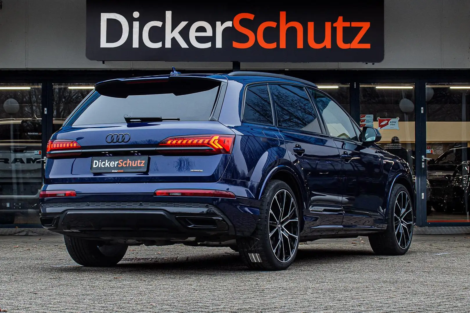 Audi Q7 60 TFSI e quattro Competition | Pano | Trekhaak | Синій - 2