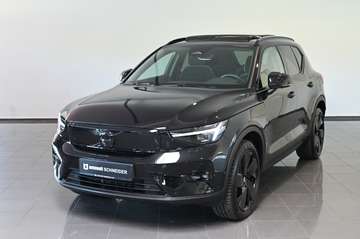 Extended Range RWD Ultra Black Edition Pano