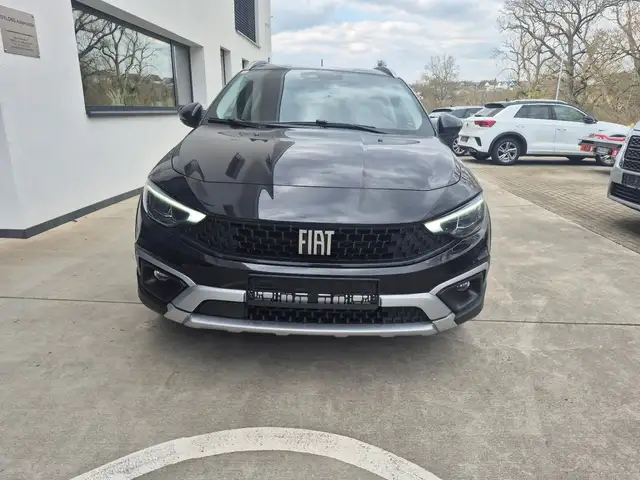 Fiat Tipo Cross +LED+KAMERA
