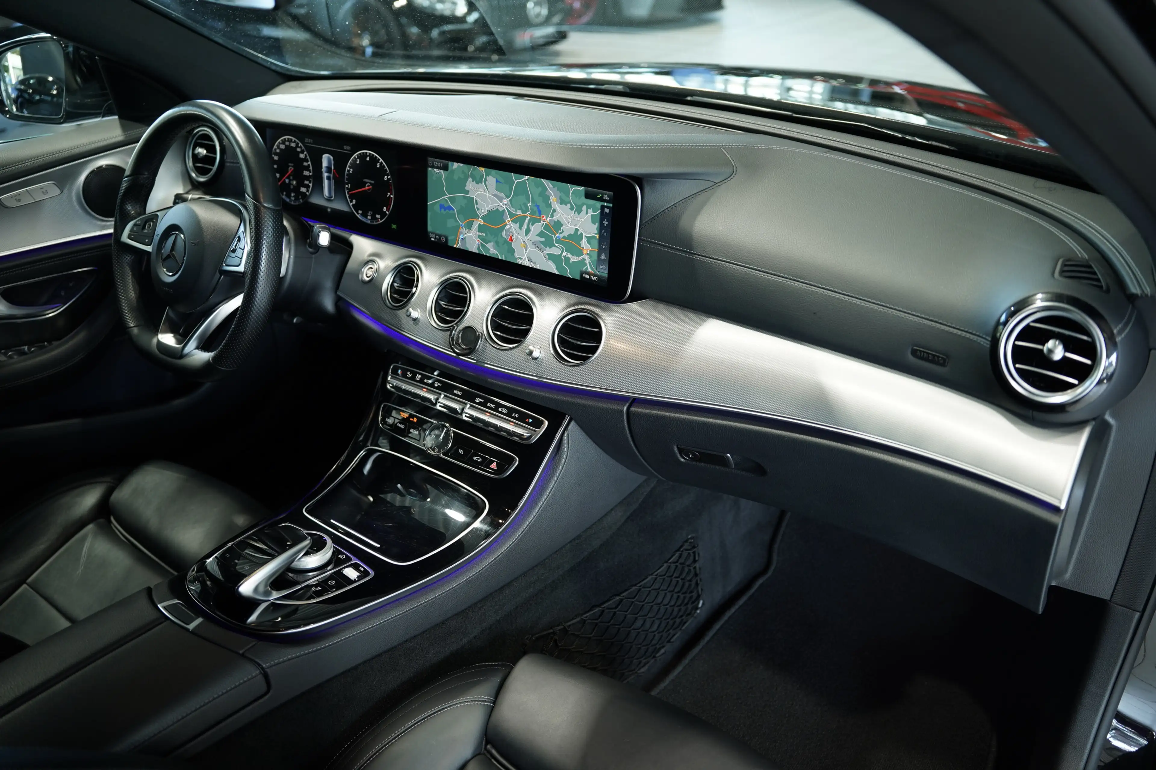 Mercedes-Benz E 400 4M T AMG Line *2.H *Wide *HUD *Nappa — photo 13