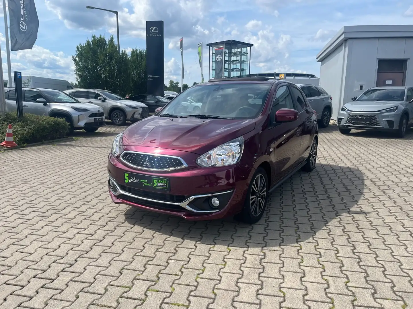 Mitsubishi Space Star 1.2 Edition 100+ Navi, el.Faltdach Burdeos - 2