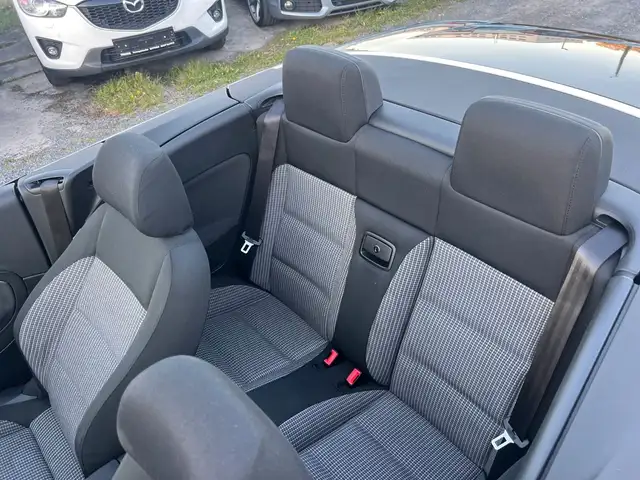 Volkswagen Eos view 12
