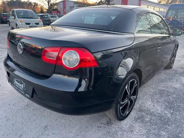 Volkswagen Eos view 8